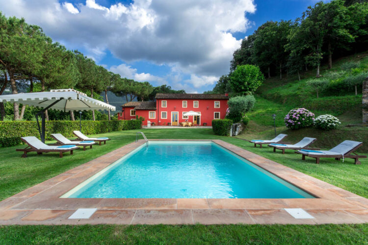 IL FRANTOIO Pool & Garden
